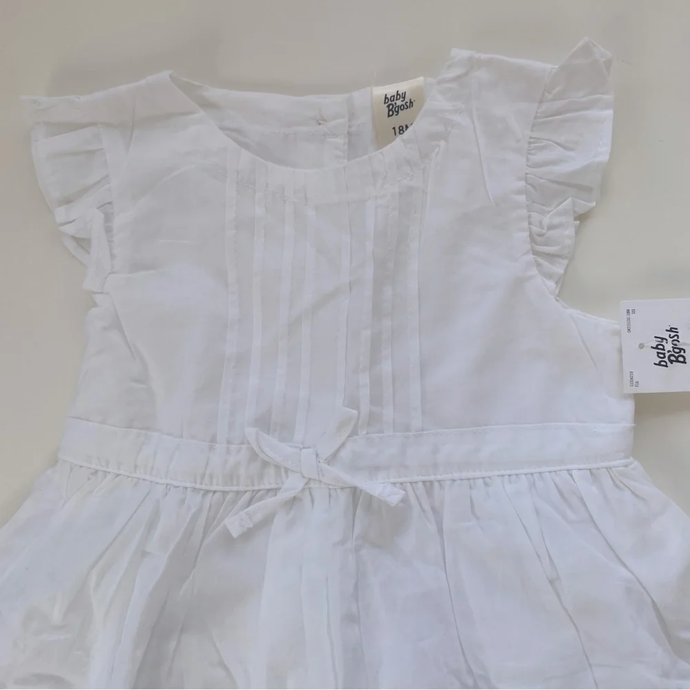 Osh Kosh B’gosh Baby Girl White Flutter Sleeve Eyelet Dress Size 18 Months NWT